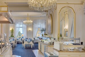 Desayuno buffet incluido todos los días