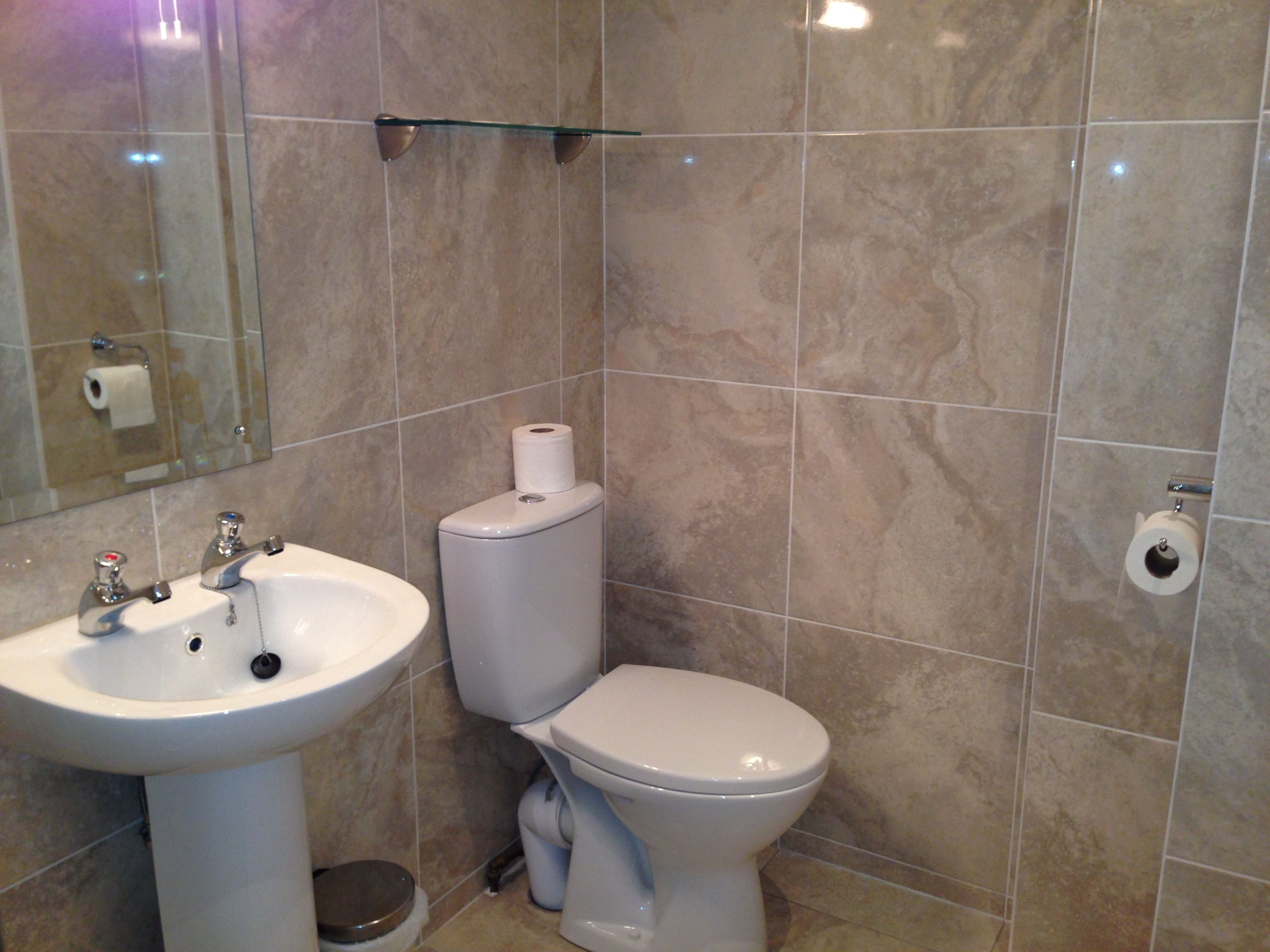 triple room, 3 single beds | bathroom | shower, free toiletries, hair dryer, towels