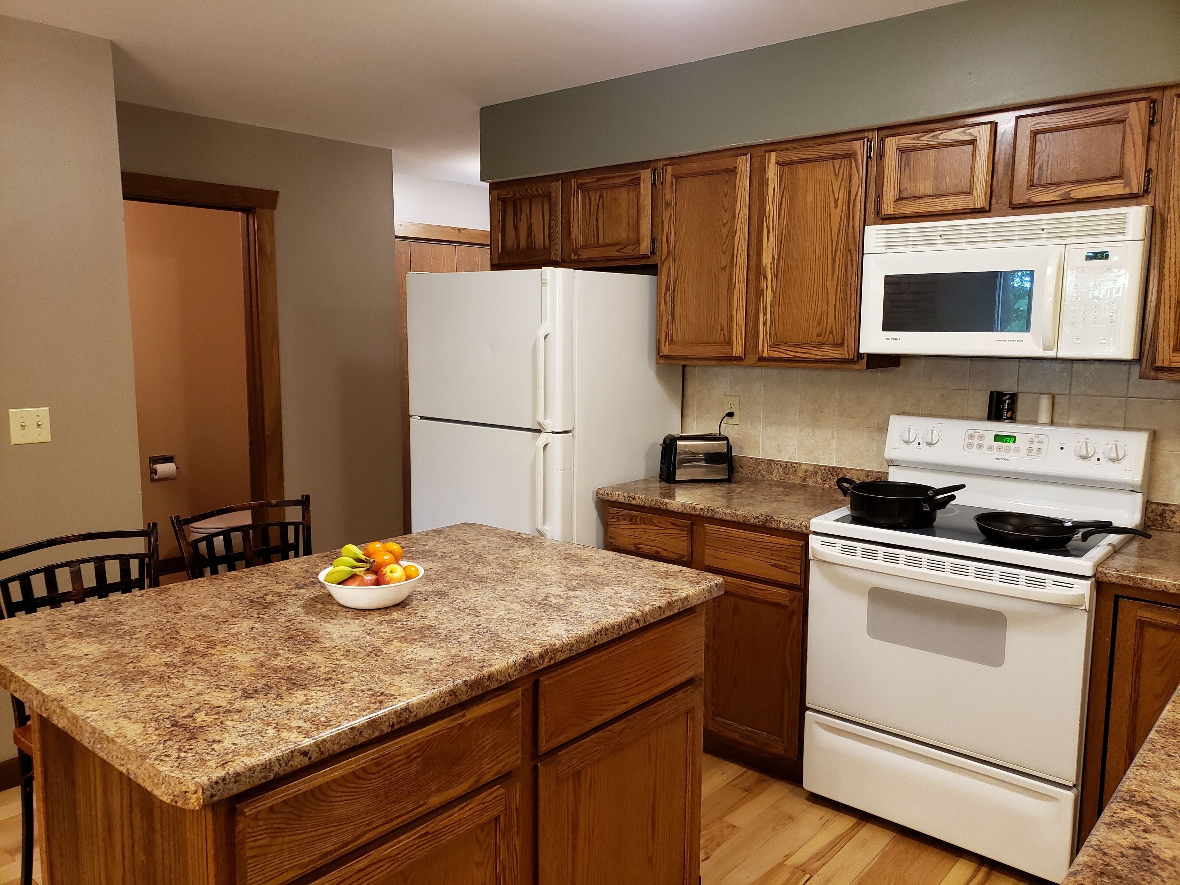 4 bedroom townhouse - queens | private kitchen | microwave, coffee/tea maker