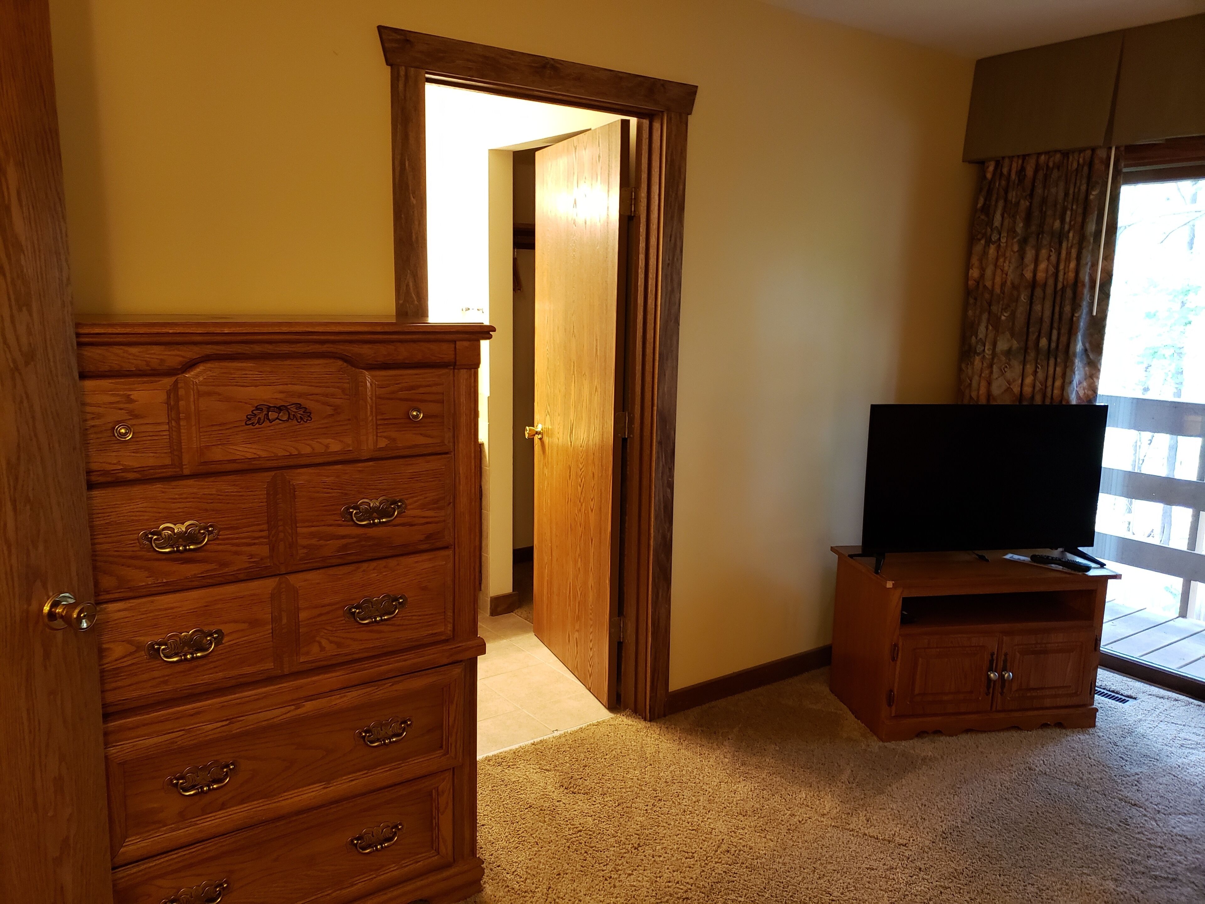 4 bedroom townhouse - queens | 1 bedroom, individually decorated, individually furnished, free wifi