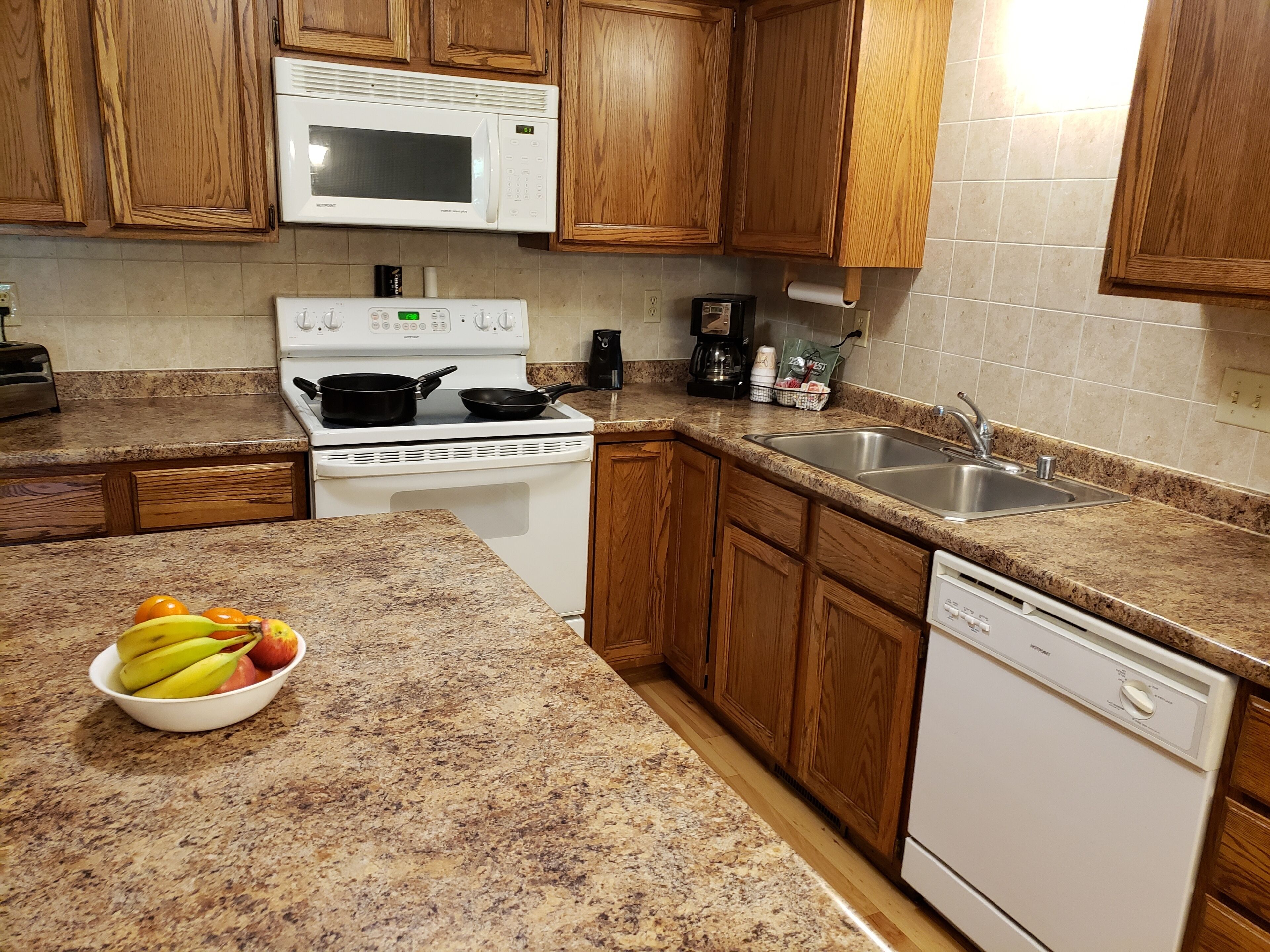 4 bedroom townhouse - queens | private kitchen | microwave, coffee/tea maker