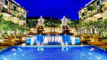 Outdoor pool, pool umbrellas