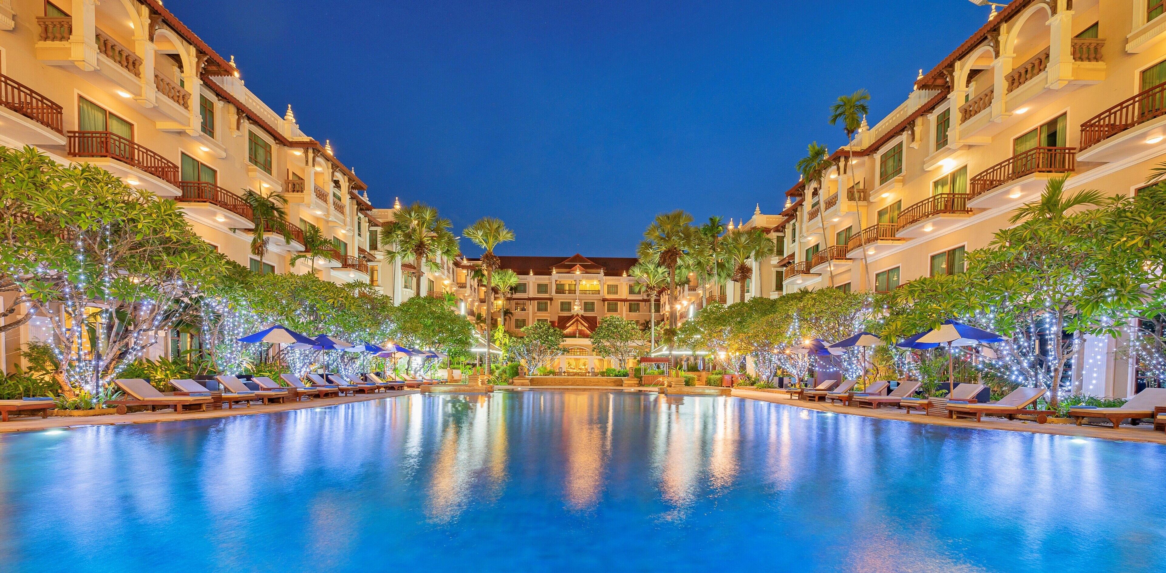 Outdoor pool, pool umbrellas