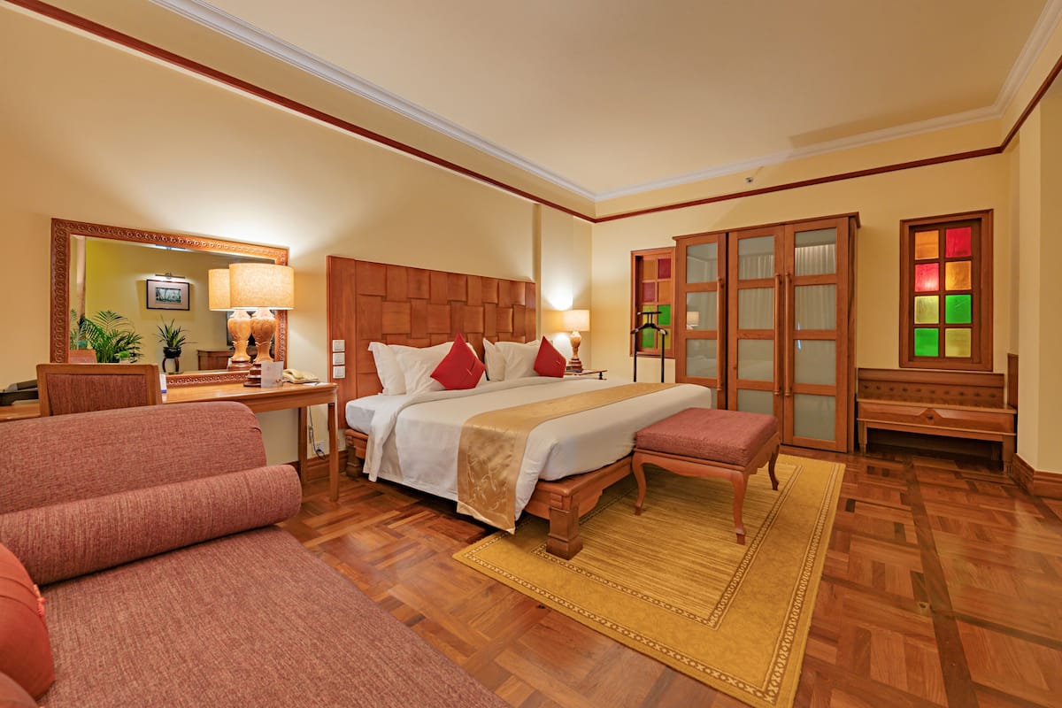 Club Suite | 1 bedroom, Egyptian cotton sheets, premium bedding, down comforters