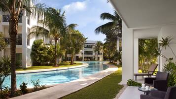 1 bedroom, premium bedding, pillow-top beds, free minibar items