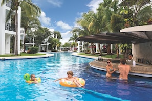 7 outdoor pools, pool umbrellas, pool loungers