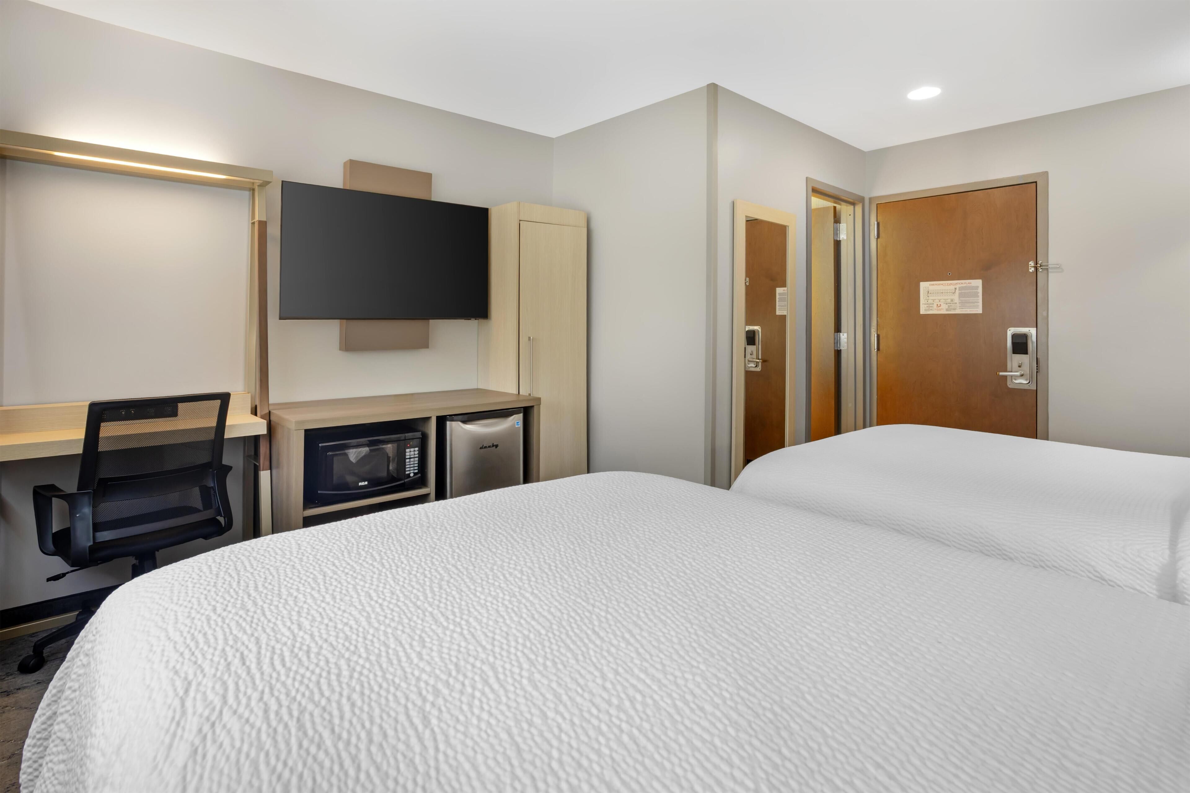 Photo - Best Western Roslyn-Long Island Hotel