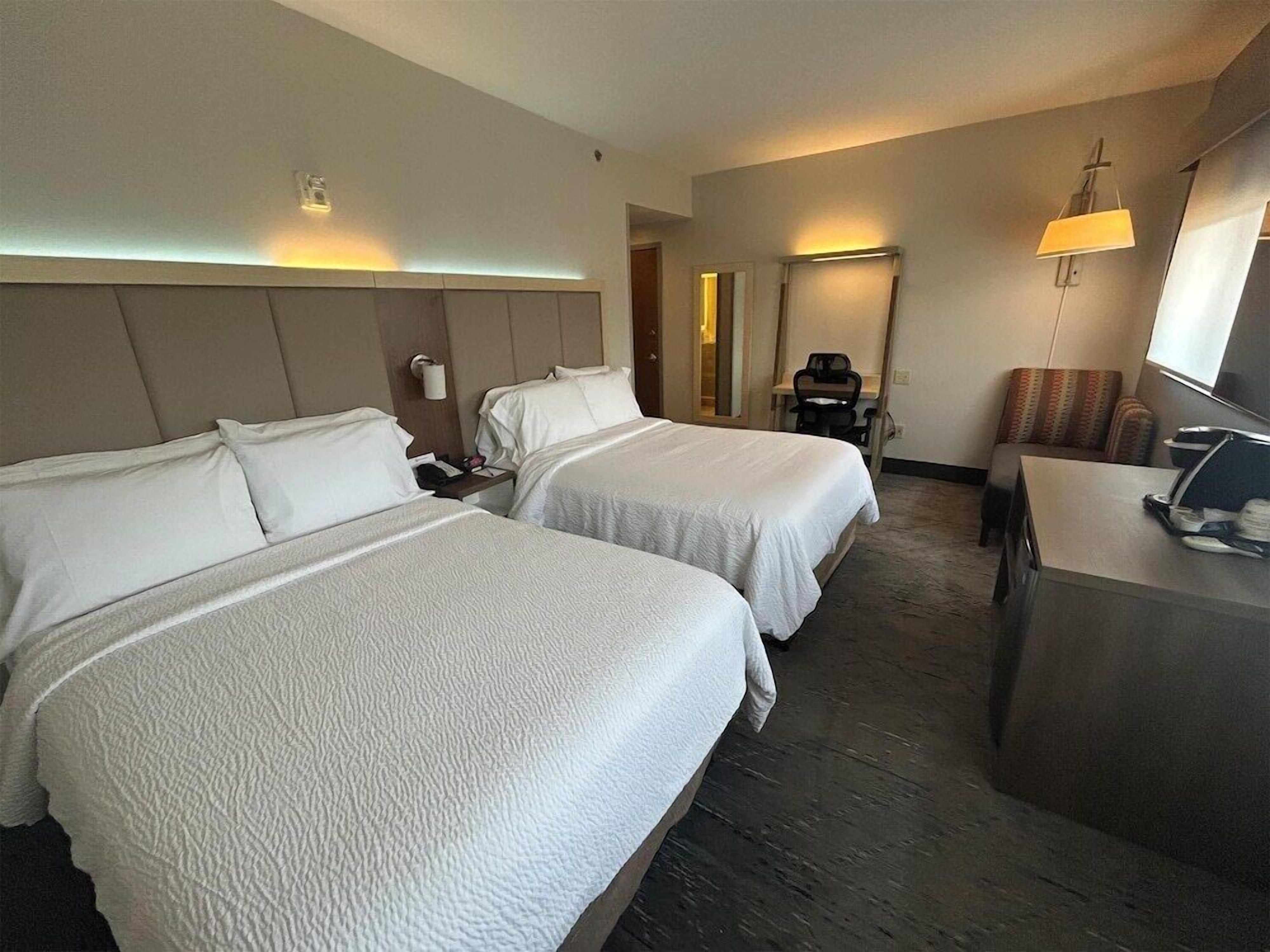 Luxe beddengoed, een bureau, een strijkplank/strijkijzer, gratis wifi