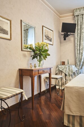 Superior-Doppelzimmer | Hochwertige Bettwaren, Zimmersafe, individuell dekoriert