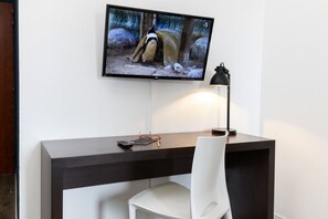 Business Studio | Television