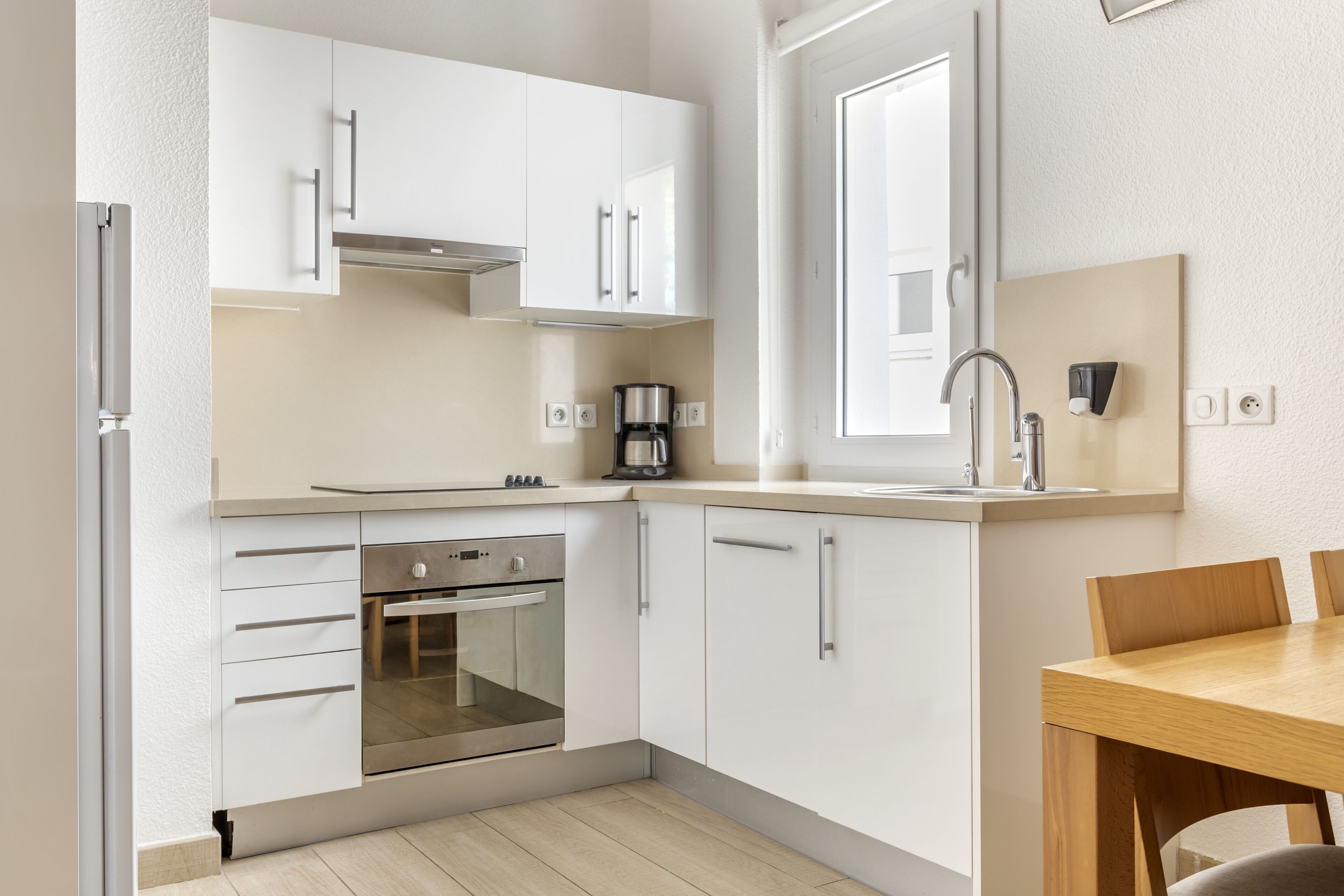 Appartement, 1 chambre | Cuisine privée | Réfrigérateur, micro-ondes, plaque de cuisson, cafetière/bouilloire