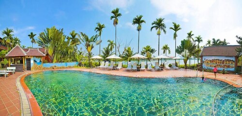 Pho Hoi Riverside Resort