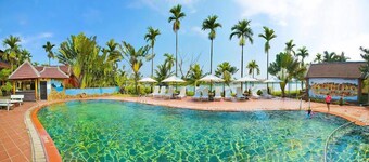 Pho Hoi Riverside Resort