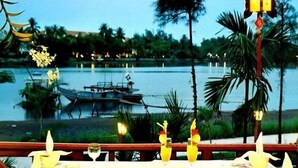 Breakfast, lunch, dinner and brunch served - Pho Hoi Riverside Resort (Hoi An)