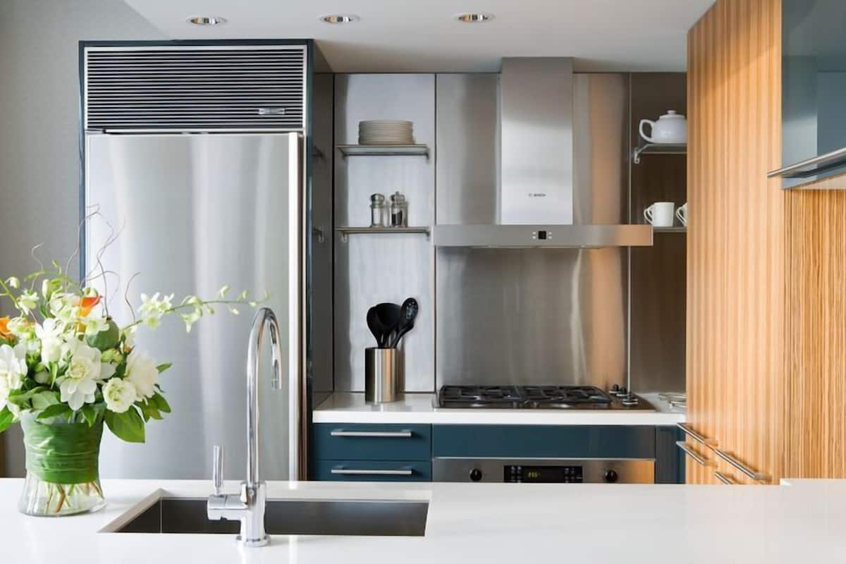 signature suite, 1 bedroom | private kitchen | espresso maker, electric kettle