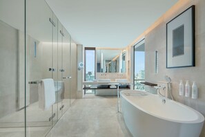 Bathroom - Le Meridien Bangkok (Bangkok)