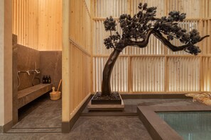 커플 트리트먼트룸, 온수 욕조, 스팀룸, 전신 트리트먼트, 아로마테라피, 핫스톤 마사지