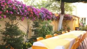 Outdoor dining - Hotel Goethe (Munich)