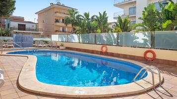 Innenpool, Außenpool