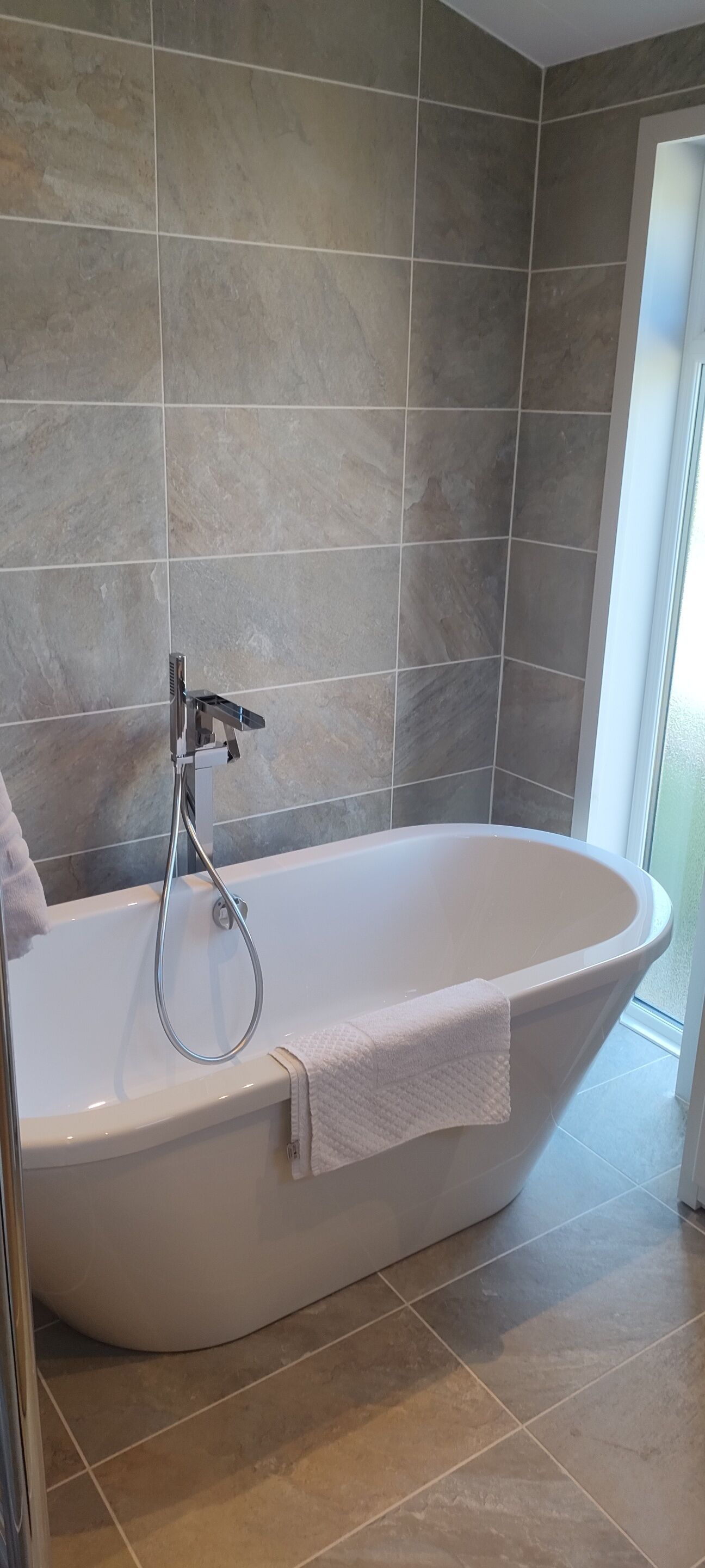 deluxe apartment, ensuite (badger) | bathroom
