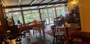 Dining - Great Trethew Manor Hotel & Restaurant (Liskeard)