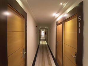 Hallway - Ona Luna Park (Llucmajor)