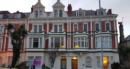 Grand Ash Hotel
