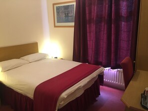 Room - Holly Trees Hotel (Stoke-on-Trent)