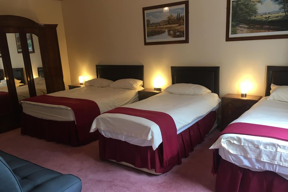 Suite, bagno in camera (2 Adults +3 Children) | Servizio della camera
