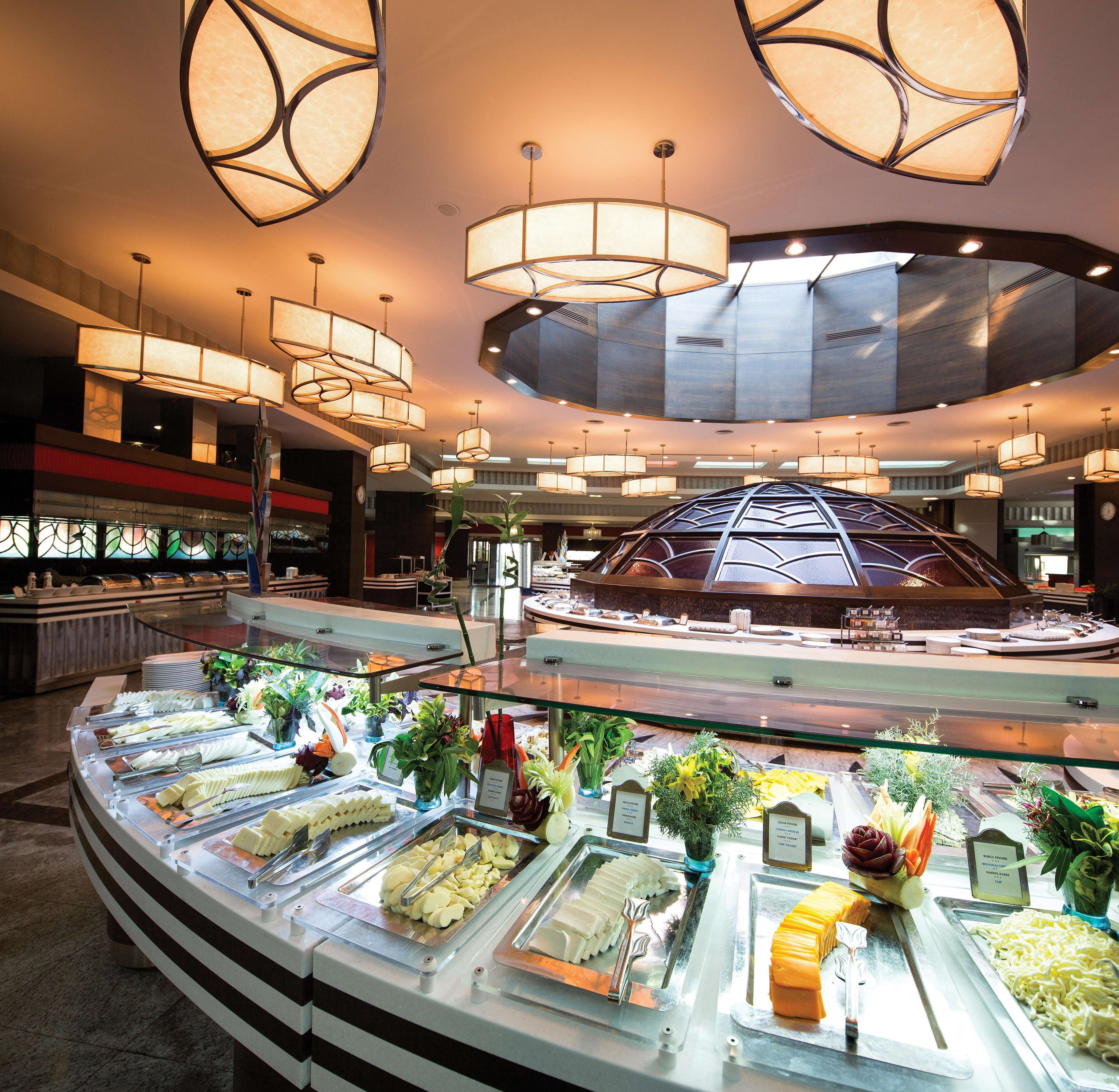 7 restaurants, breakfast, lunch, dinner served; international cuisine