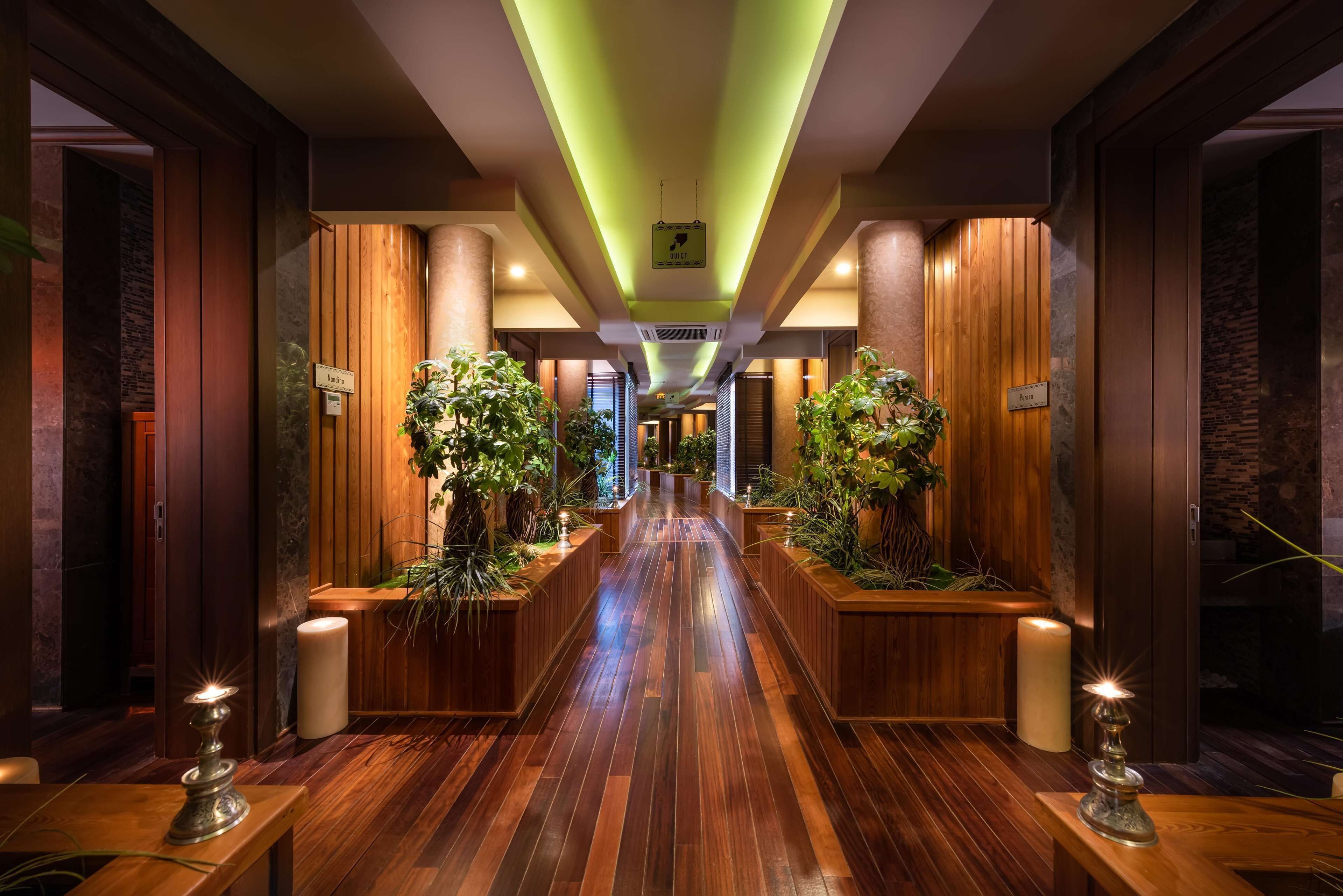 couples treatment room(s), sauna, hot tub, steam room