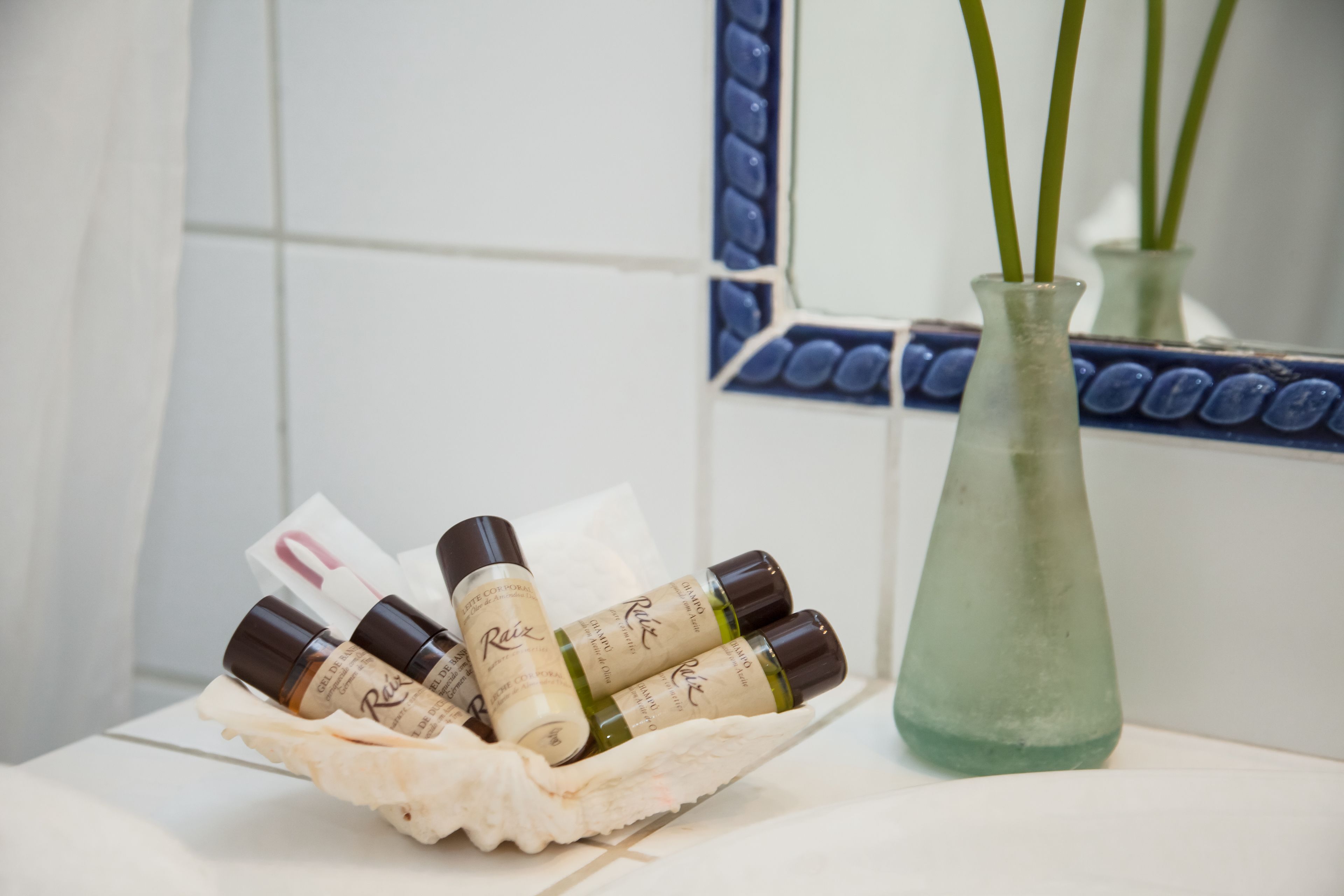 deluxe room | down duvets, minibar, soundproofing, free wifi