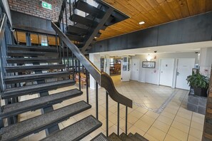 Reception - Central Court Motel Warrnambool (Warrnambool)