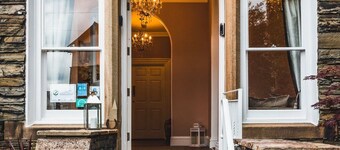 Wheatlands Lodge - Bed & Breakfast