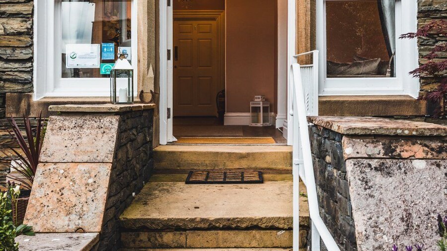 Wheatlands Lodge - Bed & Breakfast