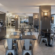 Hotel Faubourg Montreal