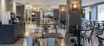 Hotel Faubourg Montreal