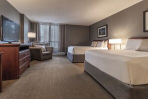 Studio, 2 Queen Beds, Kitchenette | Pillow-top beds, in-room safe, desk, laptop workspace - Hotel Faubourg Montreal (Montreal)