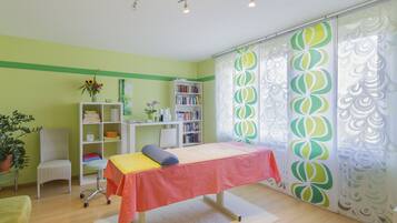 Tratamientos corporales, aromaterapia, reflexología