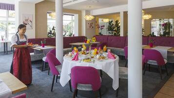 Tägliches inbegriffenes Frühstücksbuffet