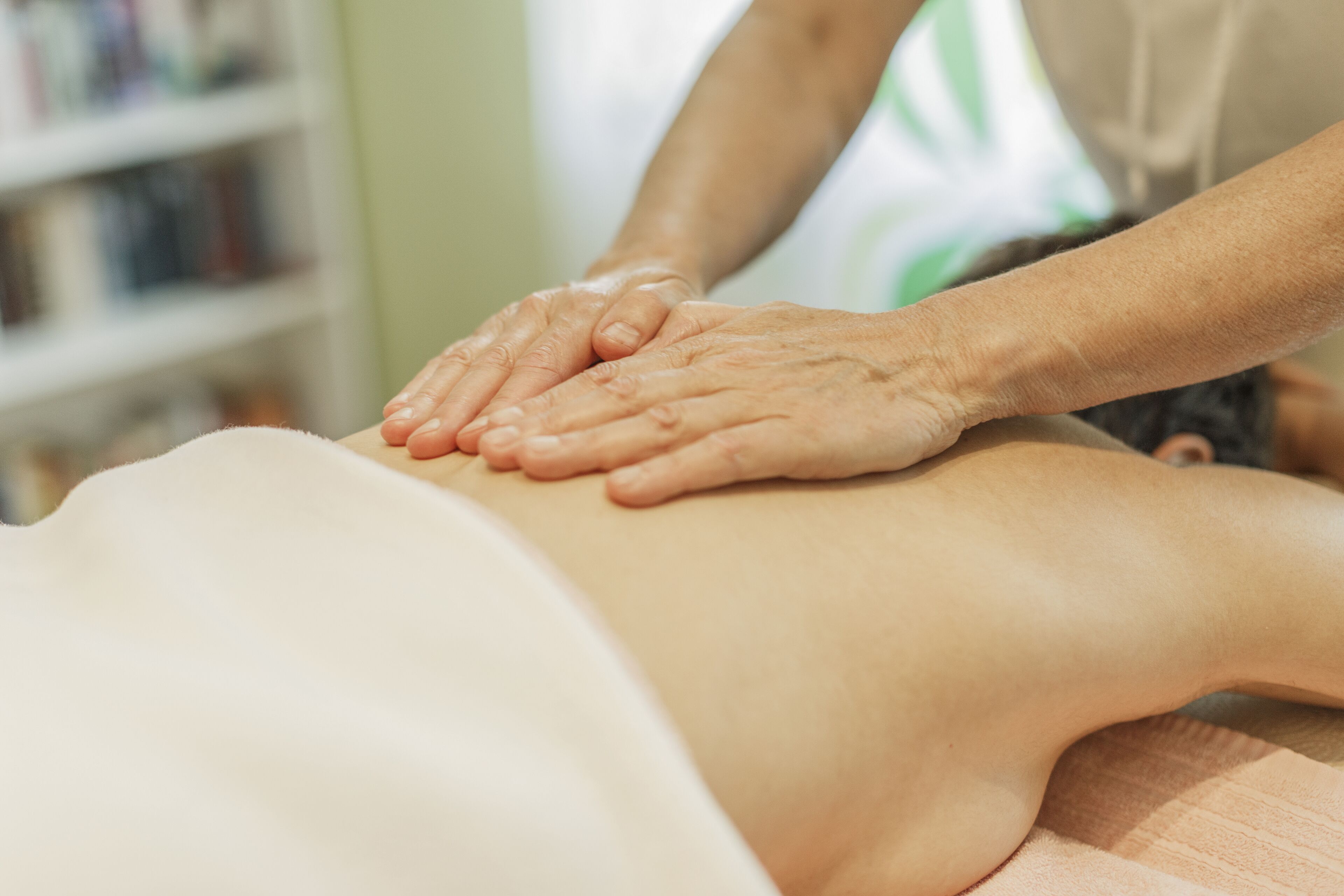 body treatments, aromatherapy, reflexology