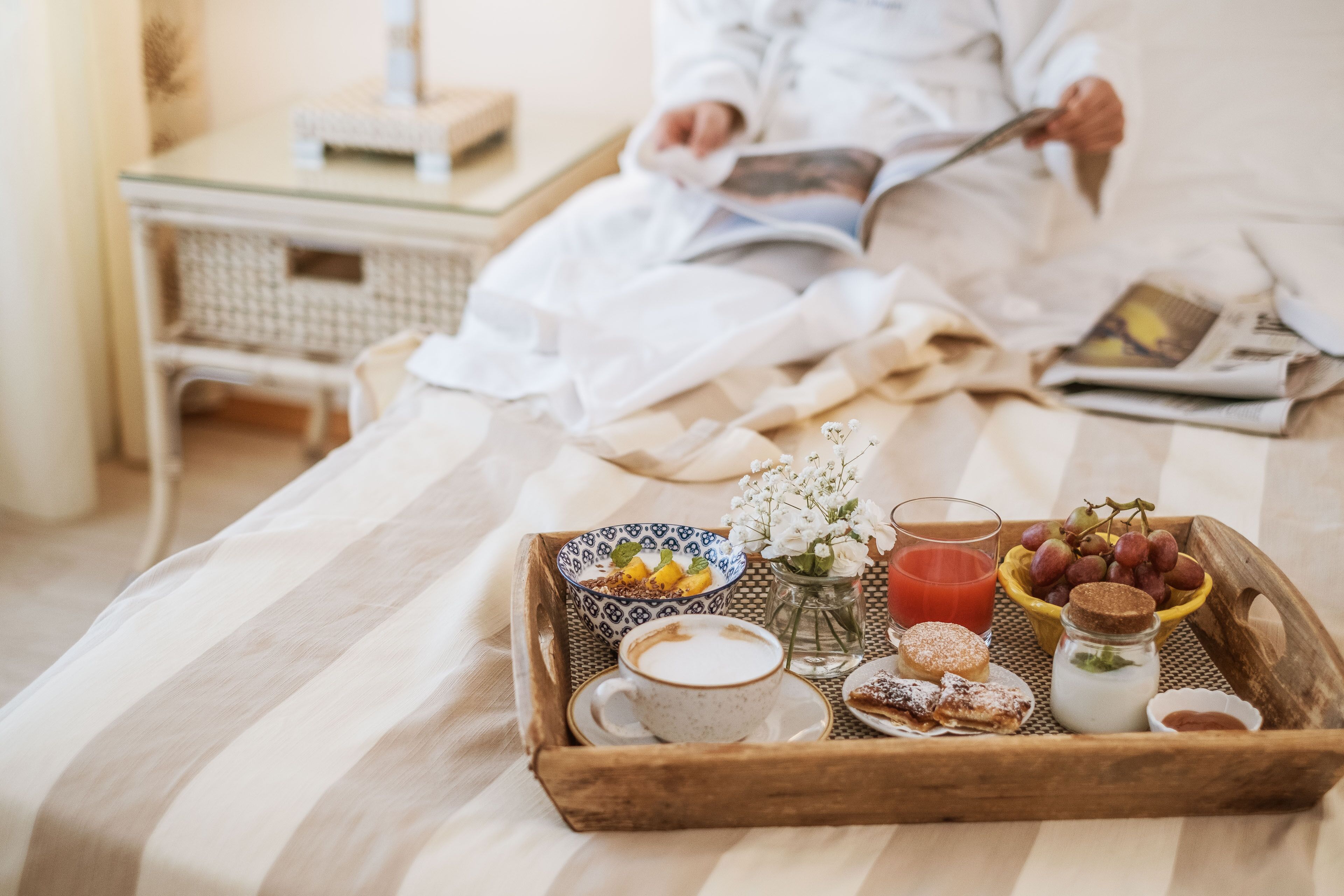 standard room | 1 bedroom, minibar, in-room safe, desk