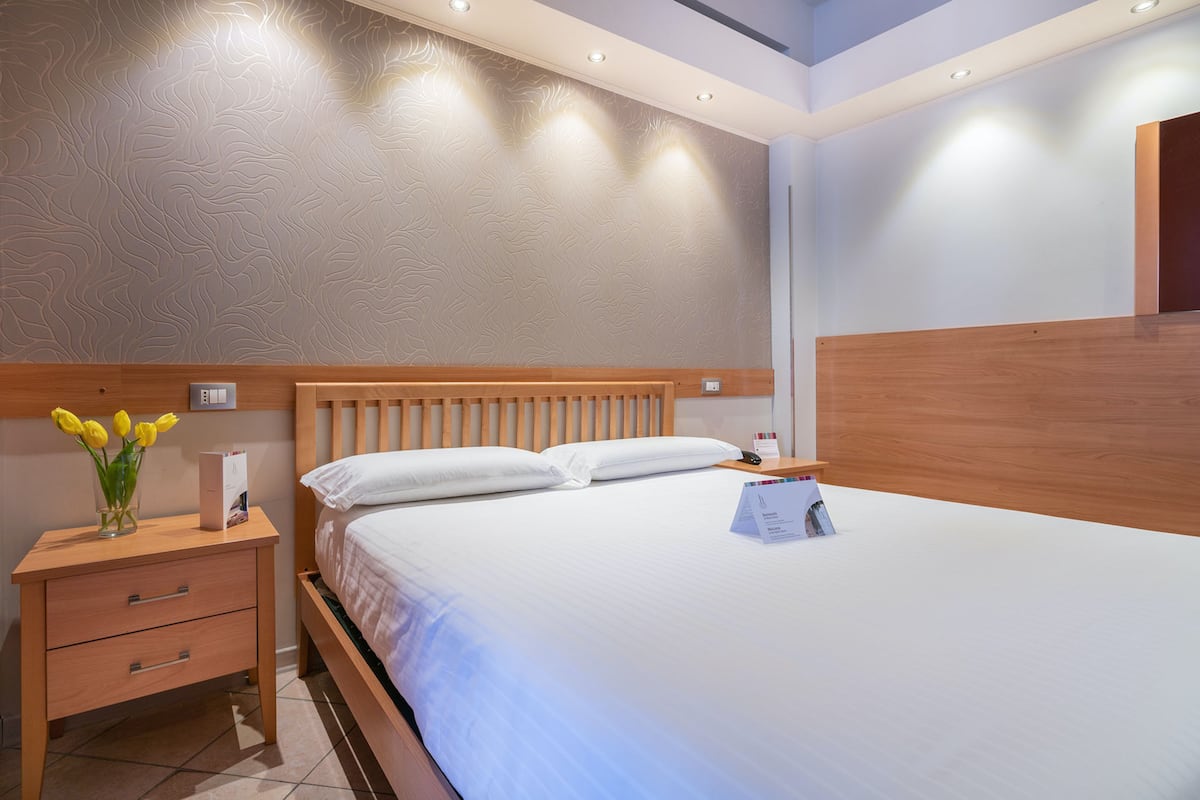 Hochwertige Bettwaren, Minibar, Zimmersafe, Schreibtisch
