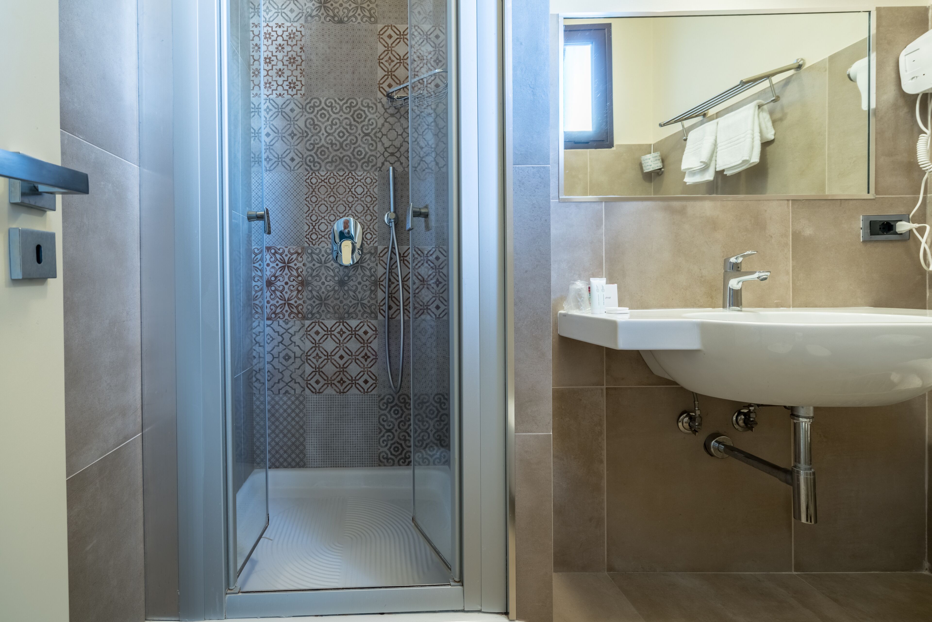 standard twin room, 2 single beds | bathroom | rainfall showerhead, free toiletries, hair dryer, slippers