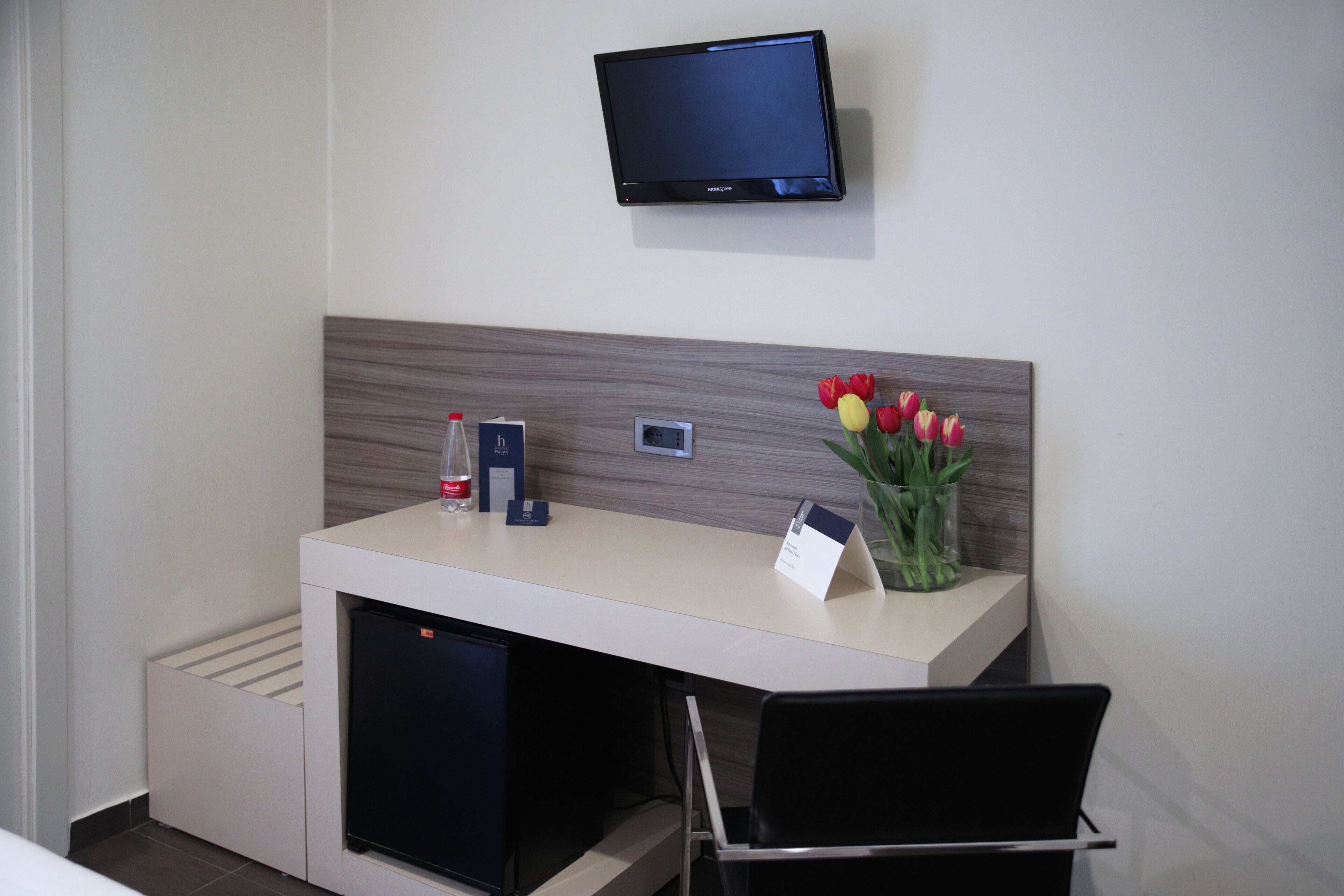 standard single room | 1 bedroom, premium bedding, minibar, in-room safe