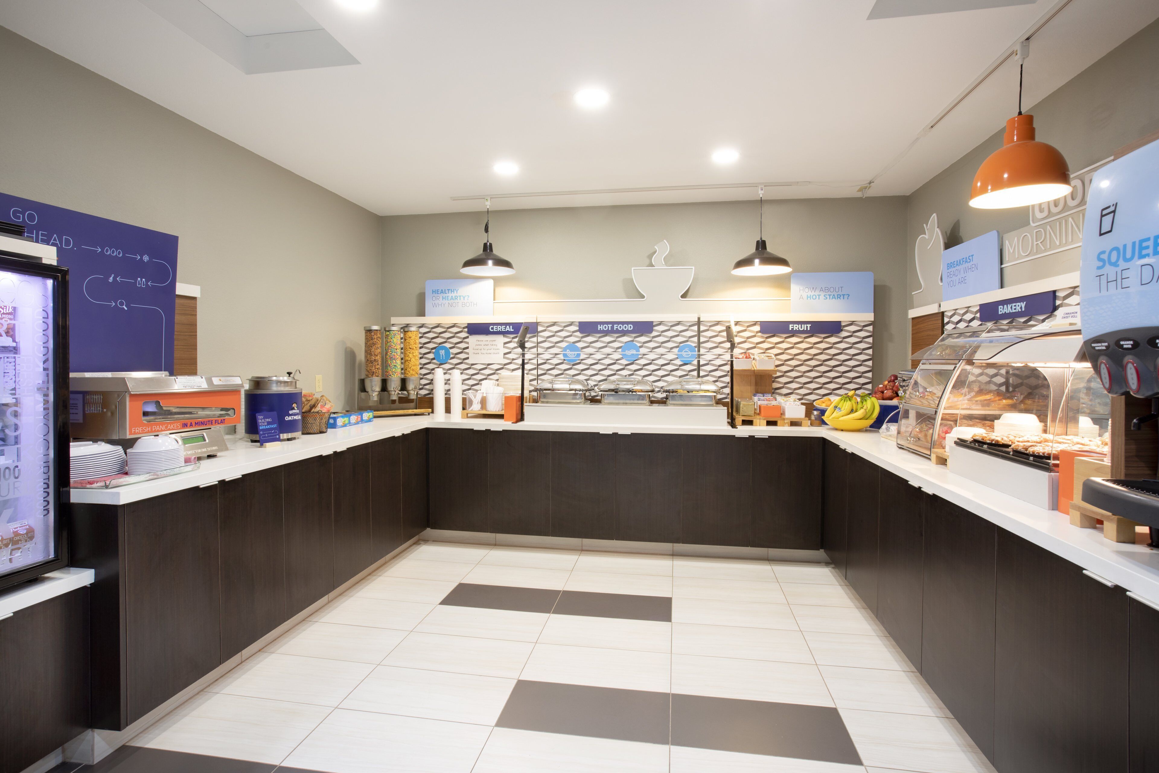 free buffet breakfast