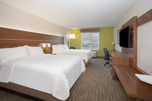 A hotel room with two beds, a desk, a chair, a TV, and a window with a view. - Holiday Inn Express Yreka-Shasta Area by IHG (Yreka)