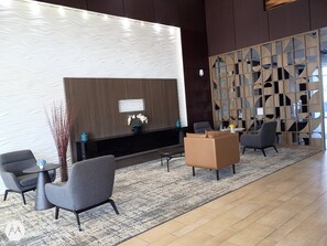 Exterior - Holiday Inn Macon North by IHG (Macon)