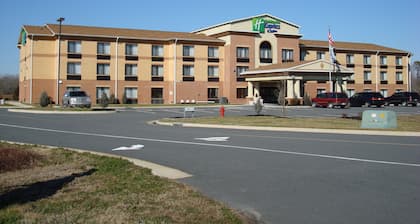 Holiday Inn Express and Suites Exmore, Eastern Shore, an IHG Hotel