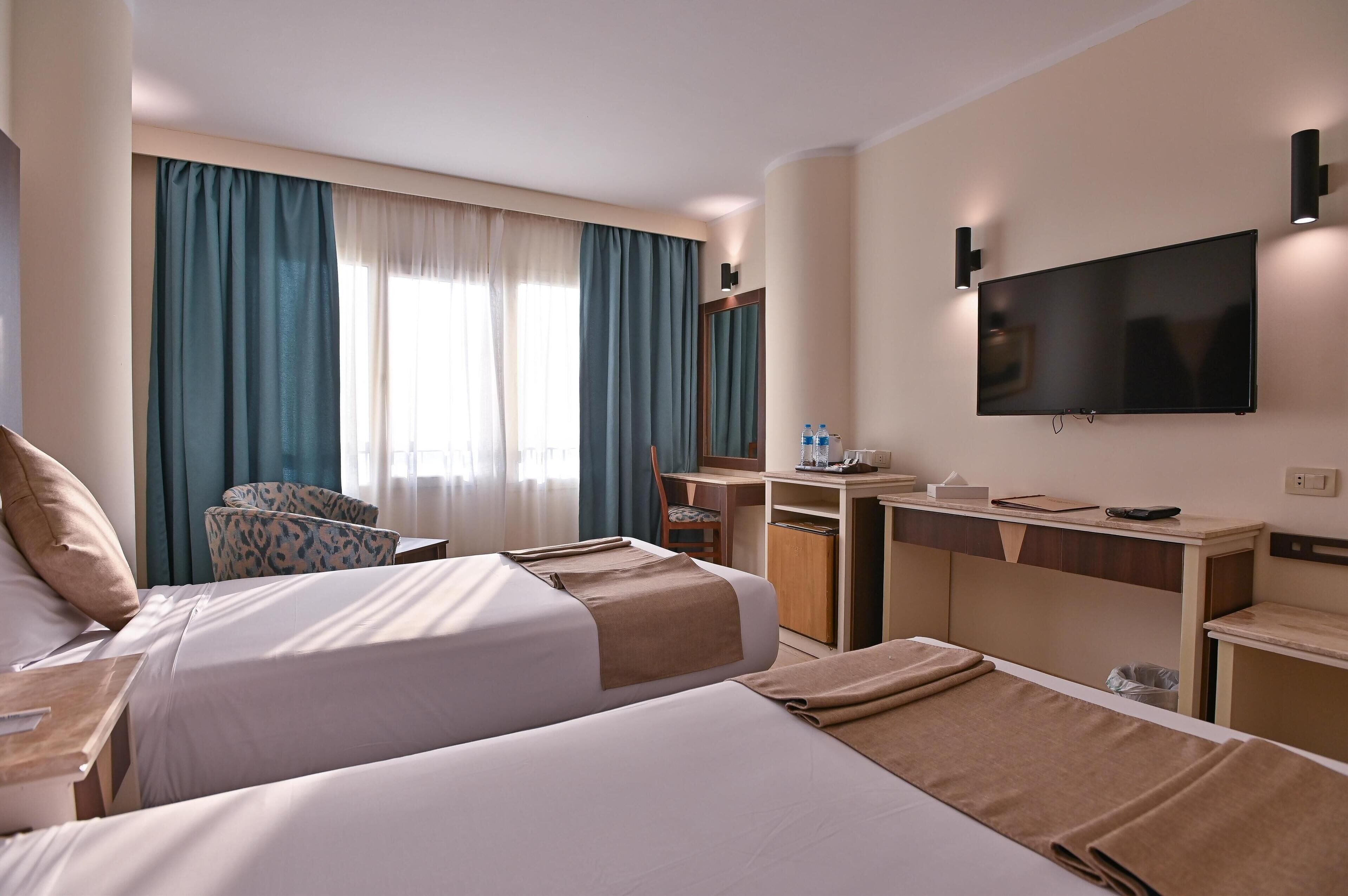 Nile View Room | Egyptian cotton sheets, premium bedding, minibar, in-room safe